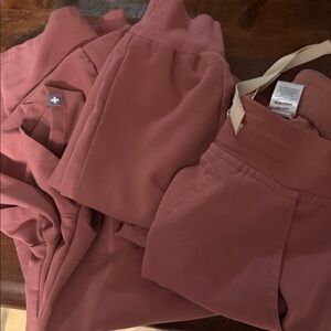 Figs Mauve Scrub Set